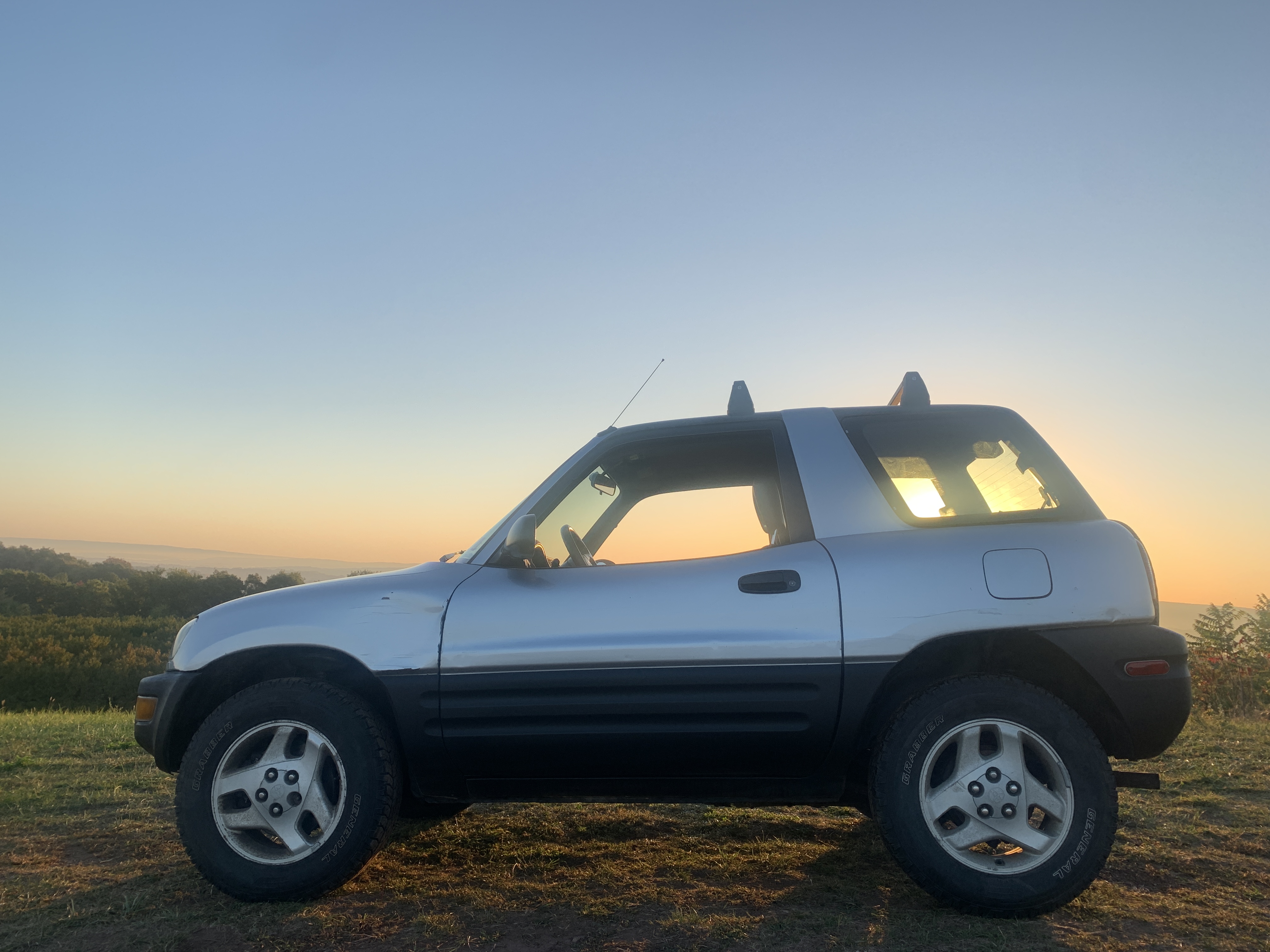 1998 Toyota RAV4 2 Door AWD — photo 78